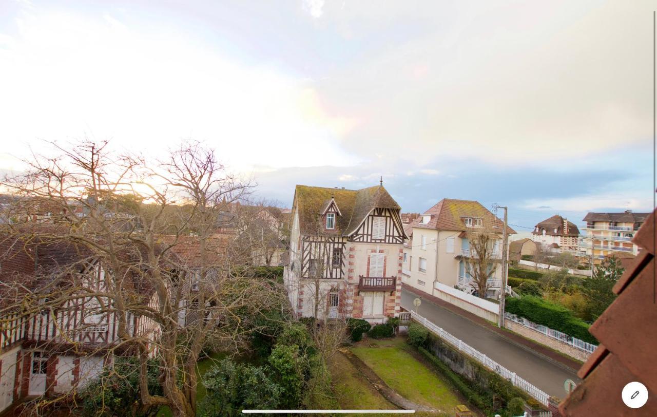 Joli Studio ☆ 100M De La Mer Et Du Centre Ville ☆ Cabourg Kültér fotó